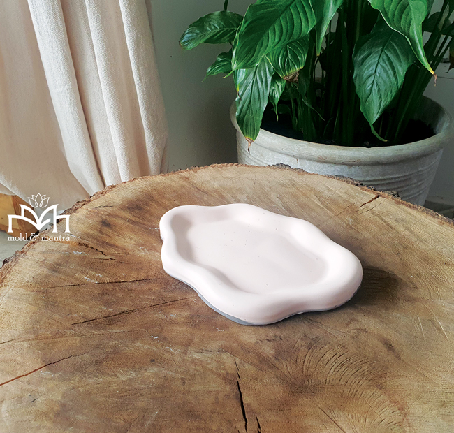 Cloudy Tray
